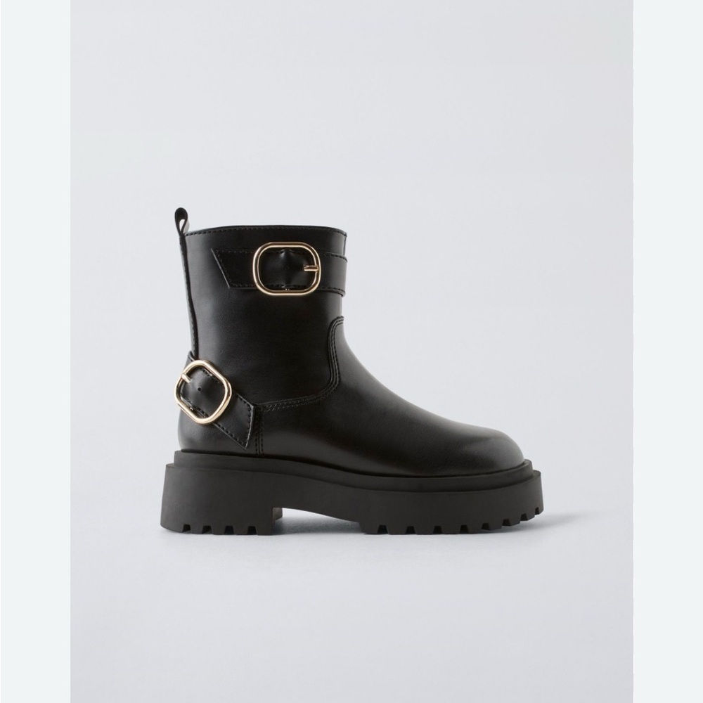 Zara BUCKLED ANKLE BOOTS, size 4